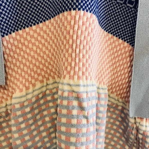 Esque Stretch Knit Sweater - Picture 5 of 7